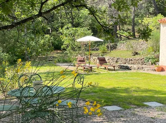 Hameau De Prebarjaud